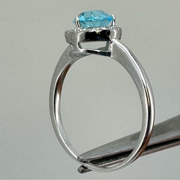 New Sterling Silver Blue CZ Halo Ring Size 7 Sparkling Round Cut